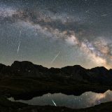ペルセウス座流星群2026のピーク時間・方角は?新月で数年に一度の好条件!